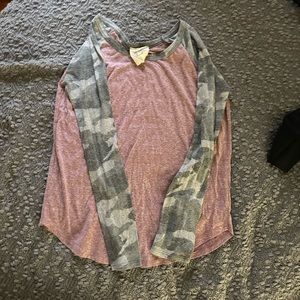 Long sleeve t-shit